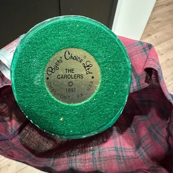 Vintage Byers Choice caroler The Milkmaid - Picture 3 of 6